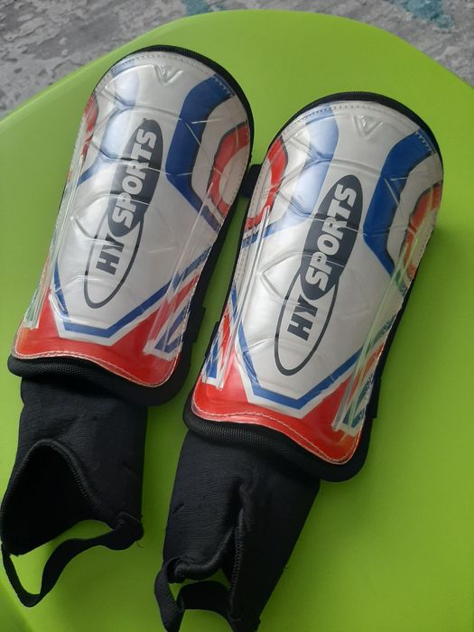 Vând apărători tibie adulți