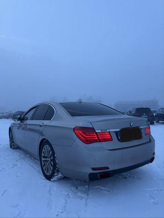 BMW 740d FACELIFT LOOK – 3.0 Diesel – 306 CP