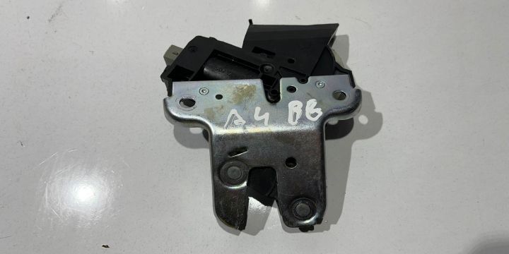 Broasca portbagaj  4e5827505D Audi A4 B8/8K [2007 - 2011]