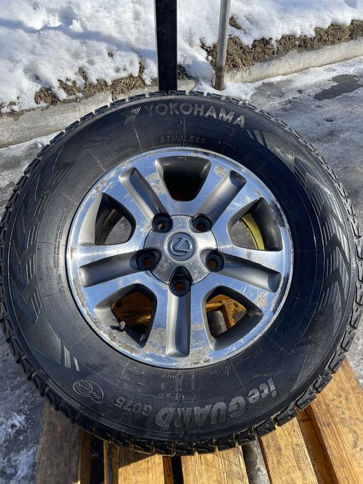 Диски с зимними колесами