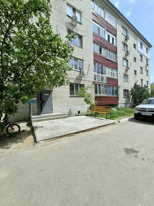 1 ком кв Кунаева 6 мкр 2 этаж