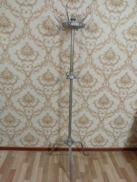 Вешалка напольная