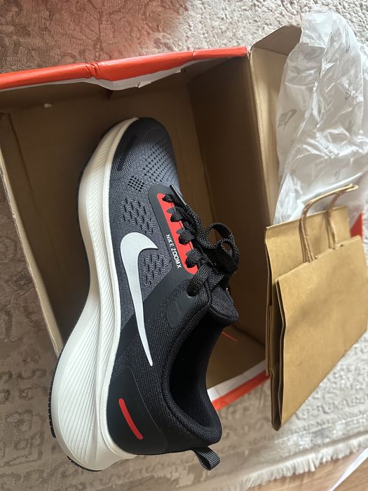 Кроссовки Nike Zoom X