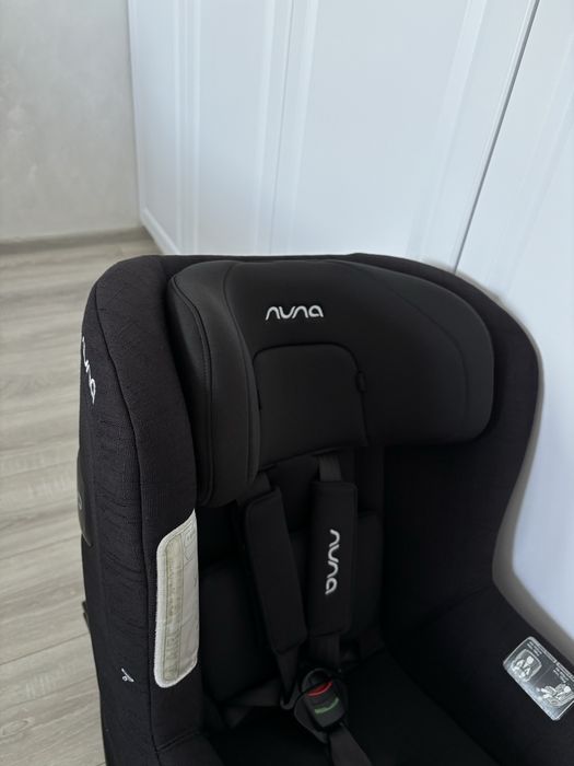 Scaun auto rotativ Nuna