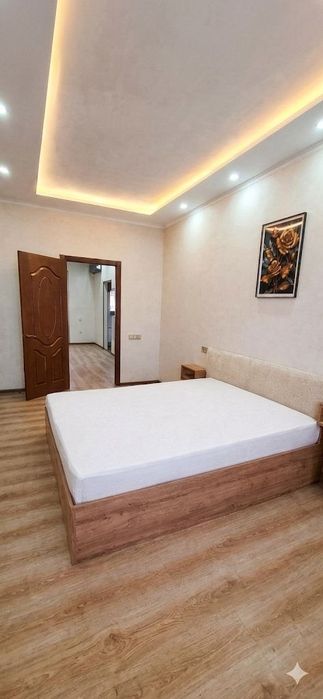 Продаётся 2-комнатная квартира на Ялангаче — Институт культуры
Комнат: