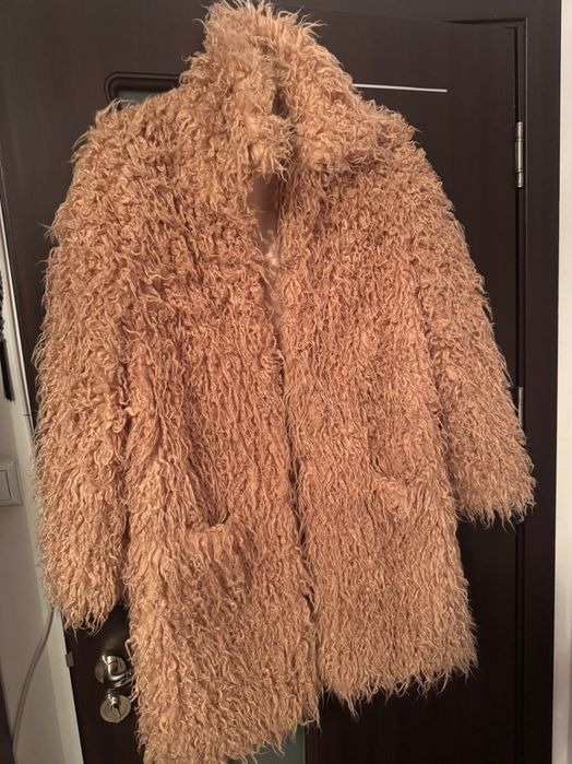 Пухено палто в розов цвят