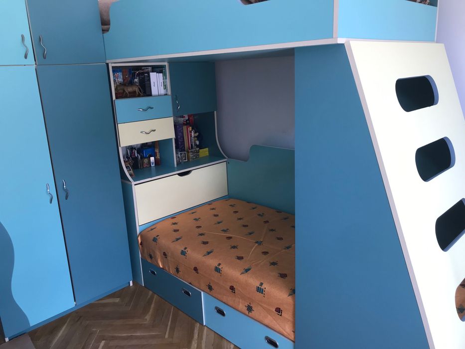 Обзавеждане за детска стая с легла на два етажа