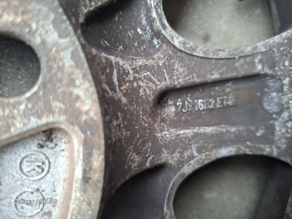 Оригинална джанта с гума  205/55/16 7J16Н2ЕТ45