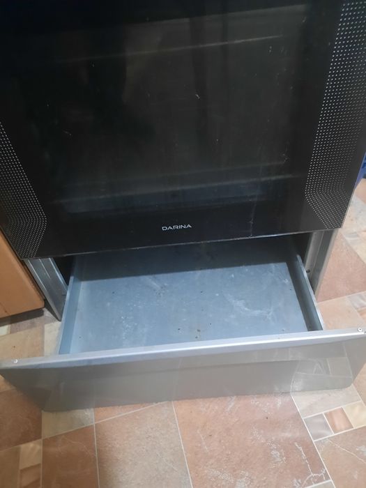 Продам газовую плиту с духовкой