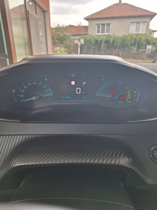 Ppeugeot 2008e Гаранционен