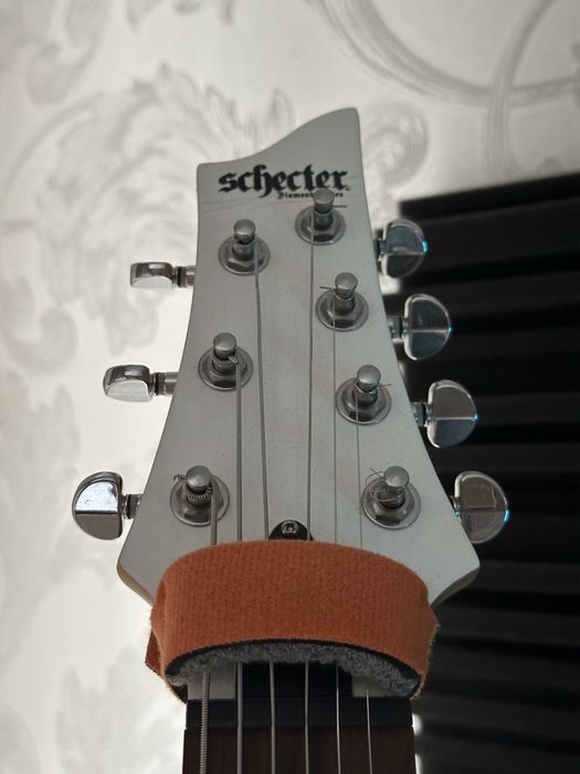 Schecter C-7 Deluxe Satin White