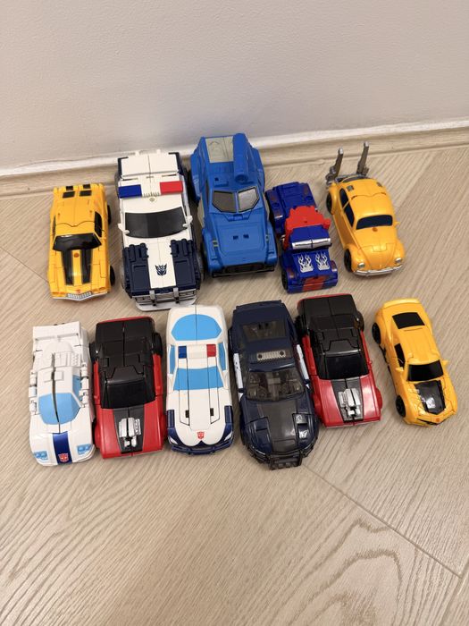 Roboti Transformers masini