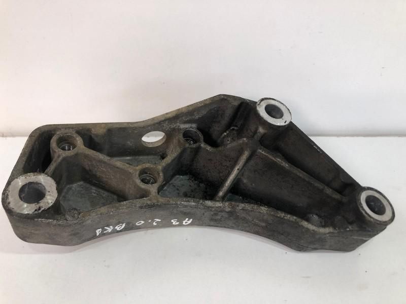 Suport cutie viteze Audi A3 (2003-2008) [8P1] 2.0 tdi bkd 1K0199117