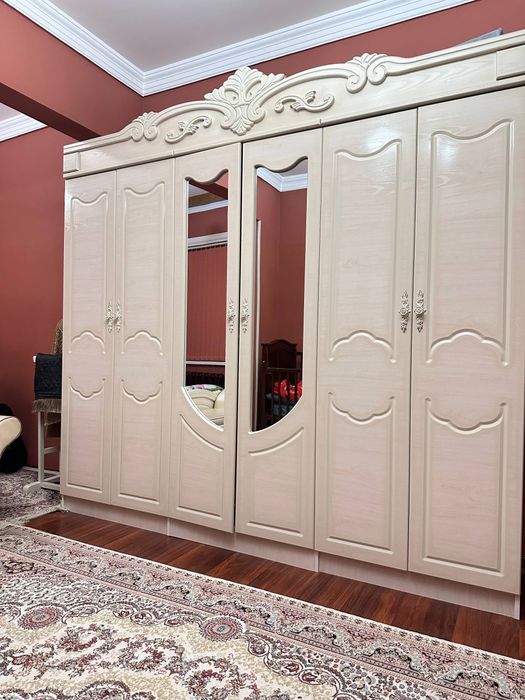 Продается спальняя мебель