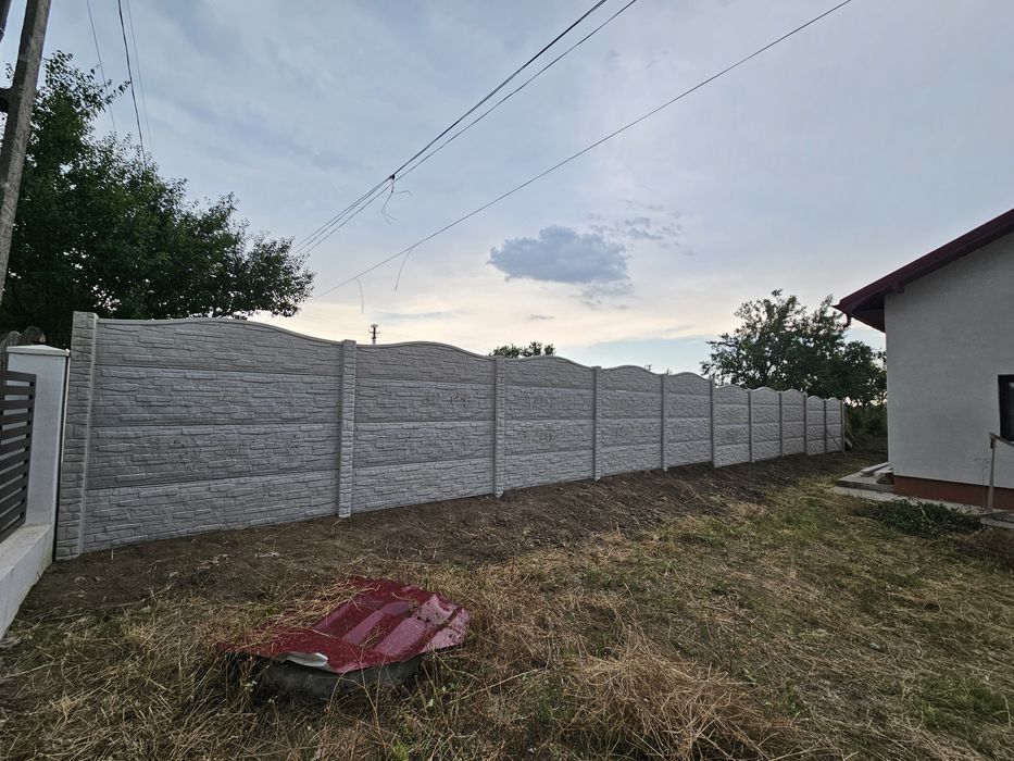 Gard din placi de beton