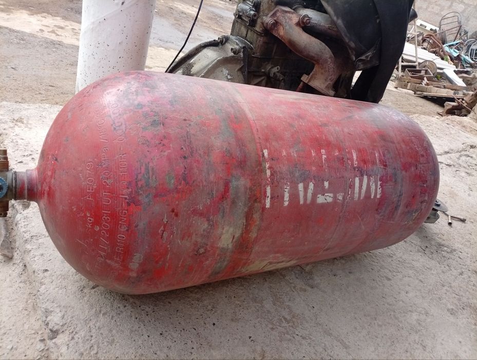 Metan gaz sotiladi 100 litr