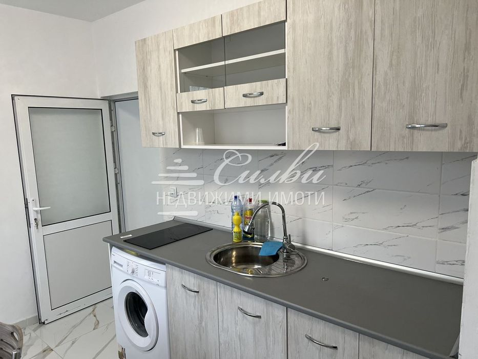 Дава се под наем Двустаен апартамент в Шумен, Добруджански - 65 кв.м за 280.5 € - Снимка #2