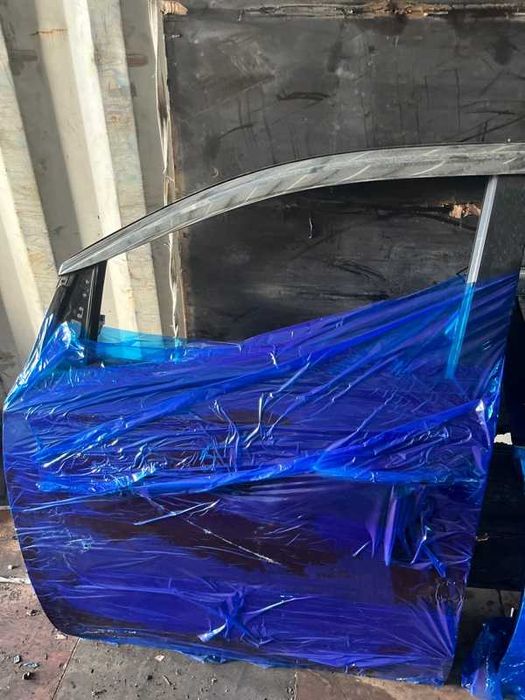 Дверь Kia Carnival YP 2014