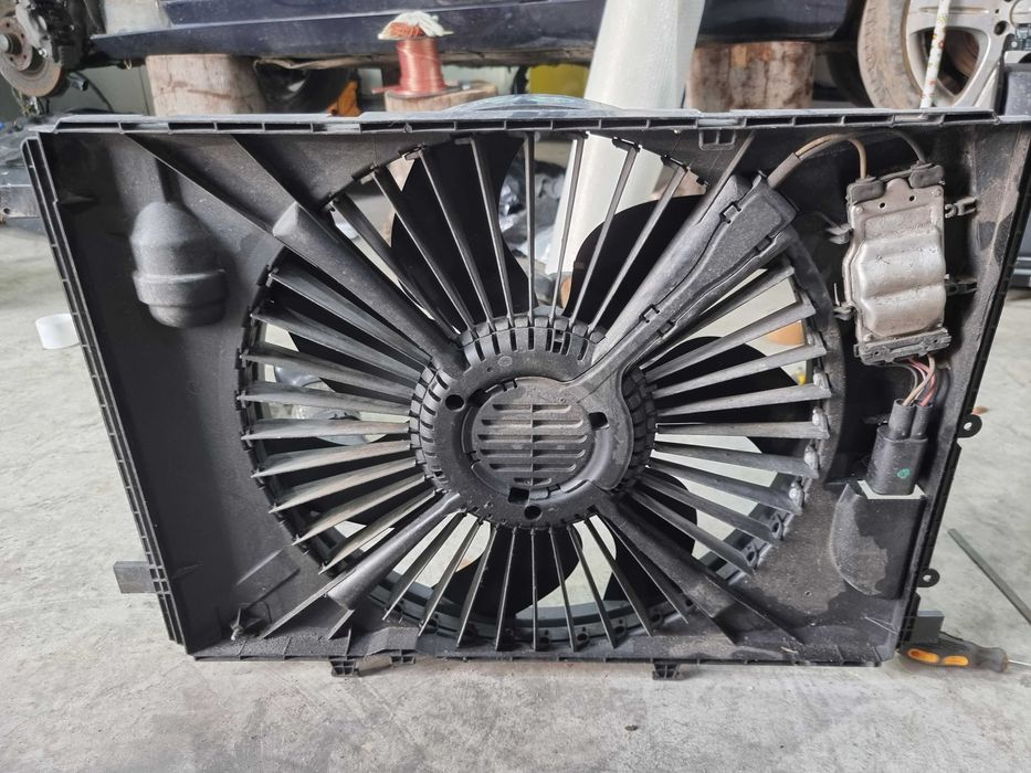 Dezmembrez Mercedes W213 e class E220 E250 E200 motor 654 cutie 9G