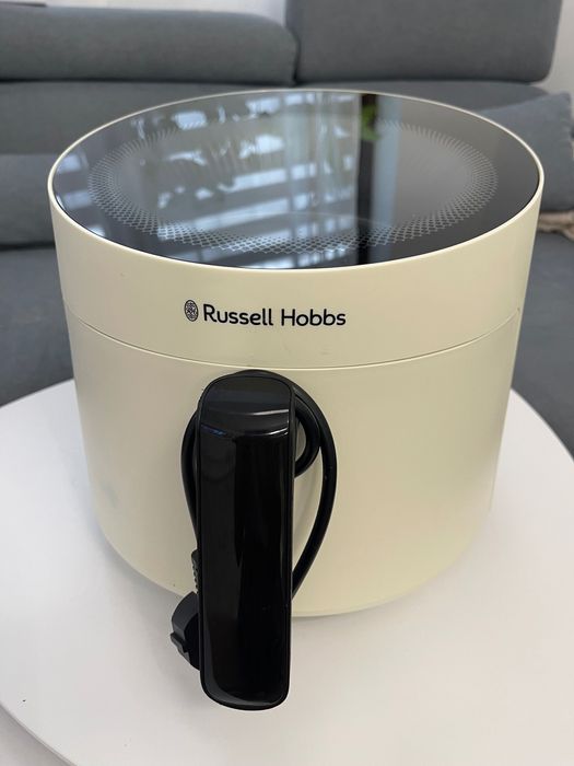Air fryer Russel Hobbs нов