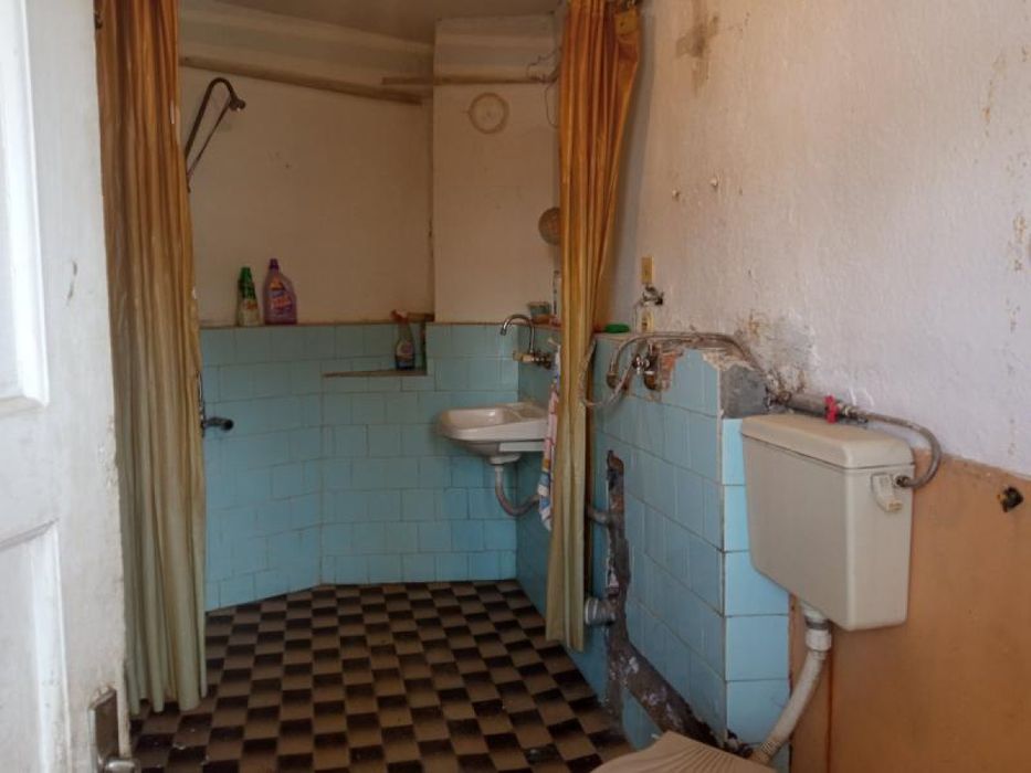 Етаж от къща в гр. Етрополе