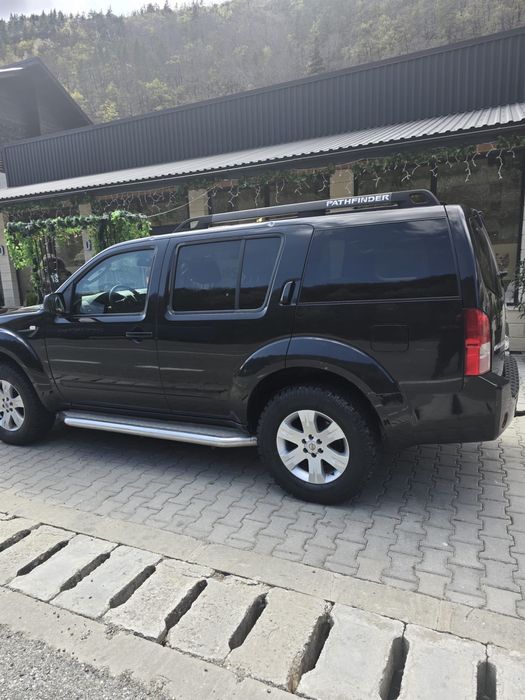 Masina nissan patfender