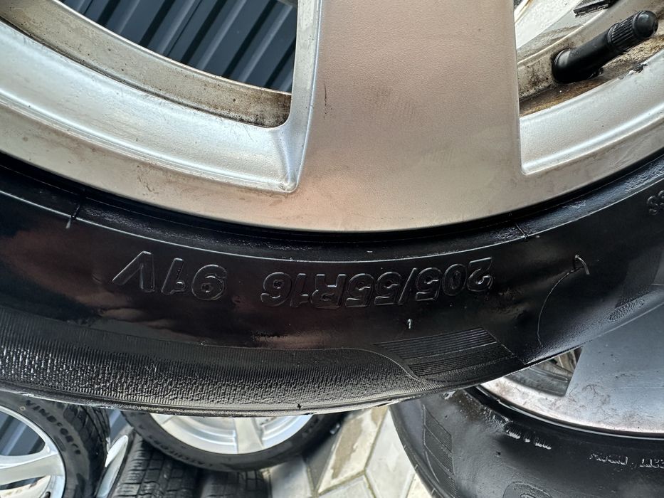 Jante aliaj Mercedes Benz 5x112  5 x 120 R16 + cauciucuri 205 / 55 / R16 A2044011102 et 43