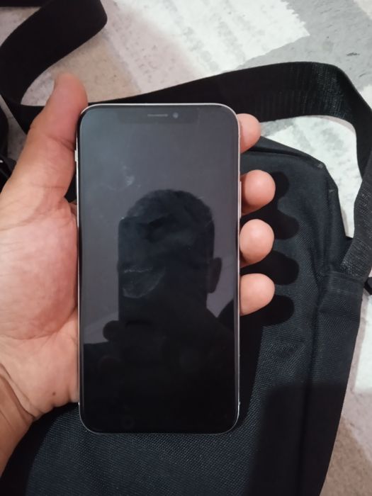 Apple XR продаю в