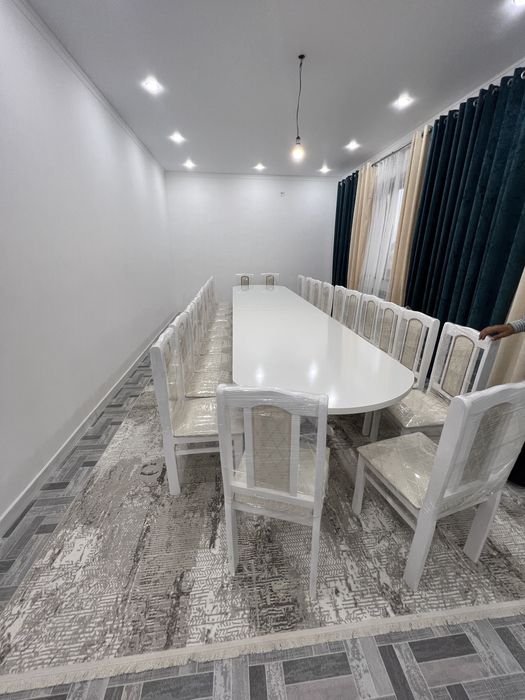 Стол и стулья комплект