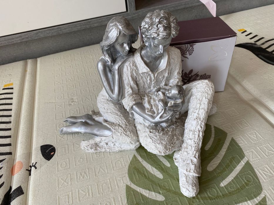 Подаръчна фигура символизираща семейството