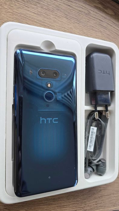 Телефон HTC U12+ Translucent blue