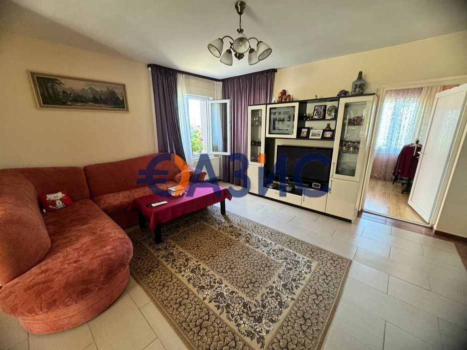 Спешна продажба! Двуетажна вила в Кошарица, без такса поддръжка, РЗП