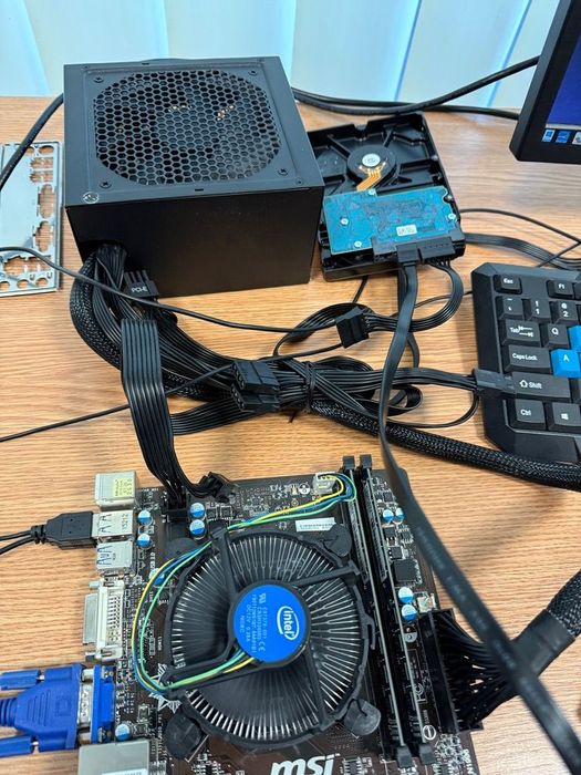 Sursa  Seasonic B12 Bg 550