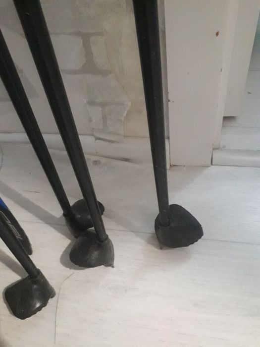 Продам лыжи в нормальном состоянии