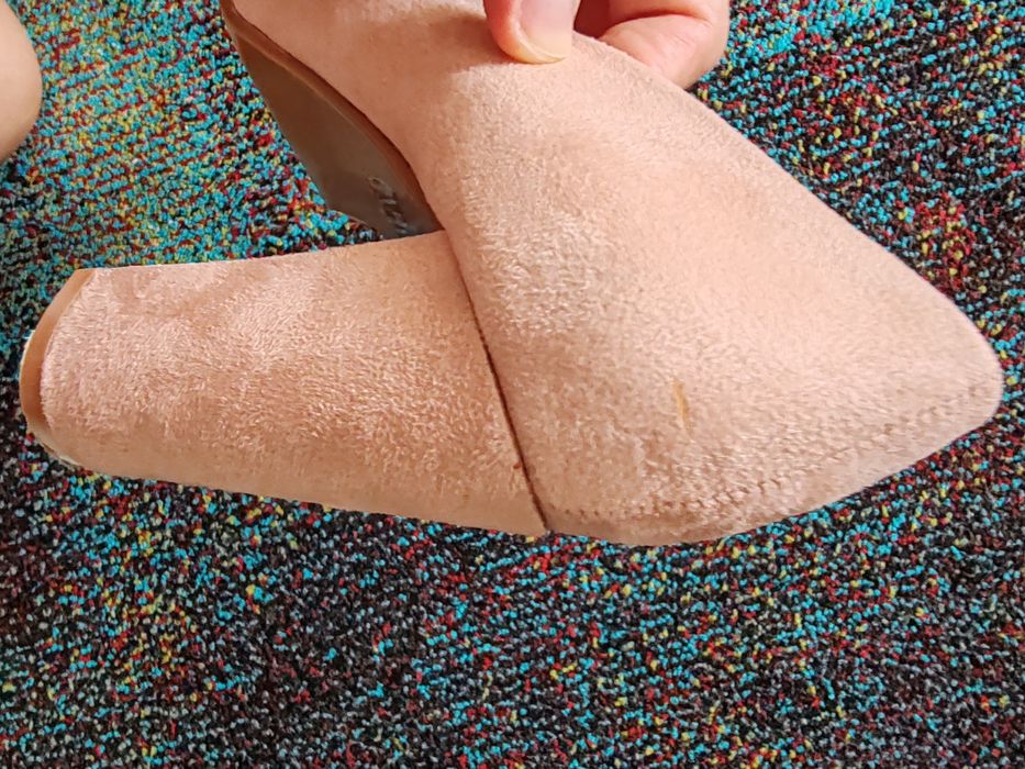 Pantofi bej cu toc gros masura 38