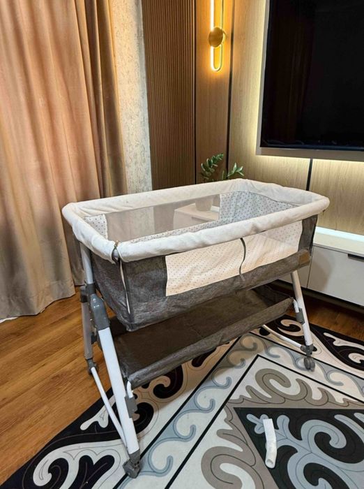 Манеж детский чистый новый