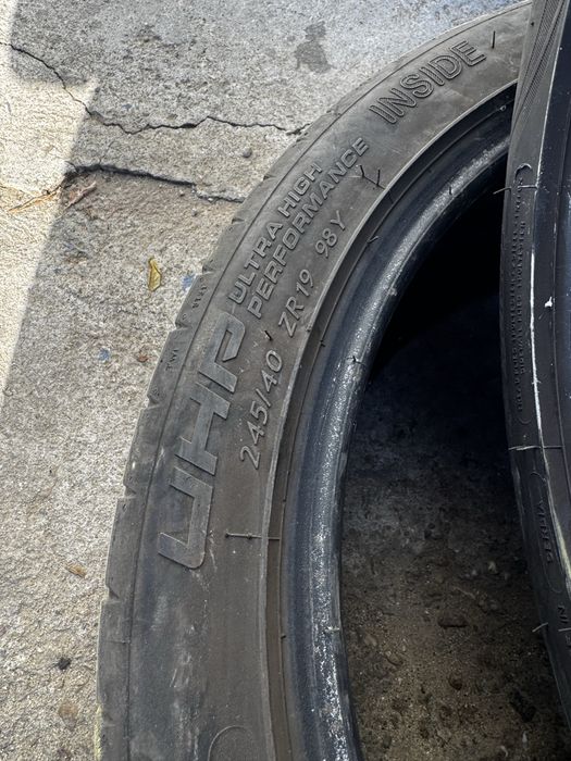 Гуми  245 / 40  / 19
