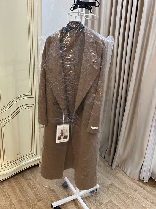 Продам красивое новое пальто