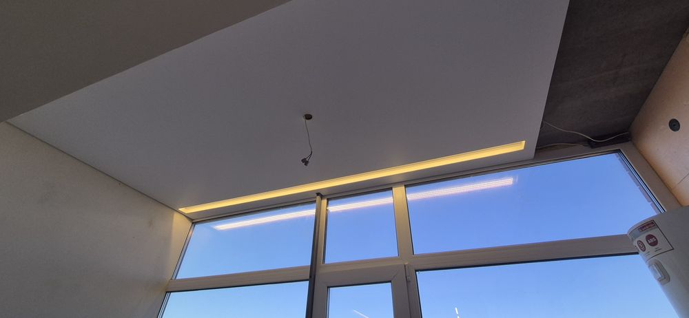 Натяжные потолки !