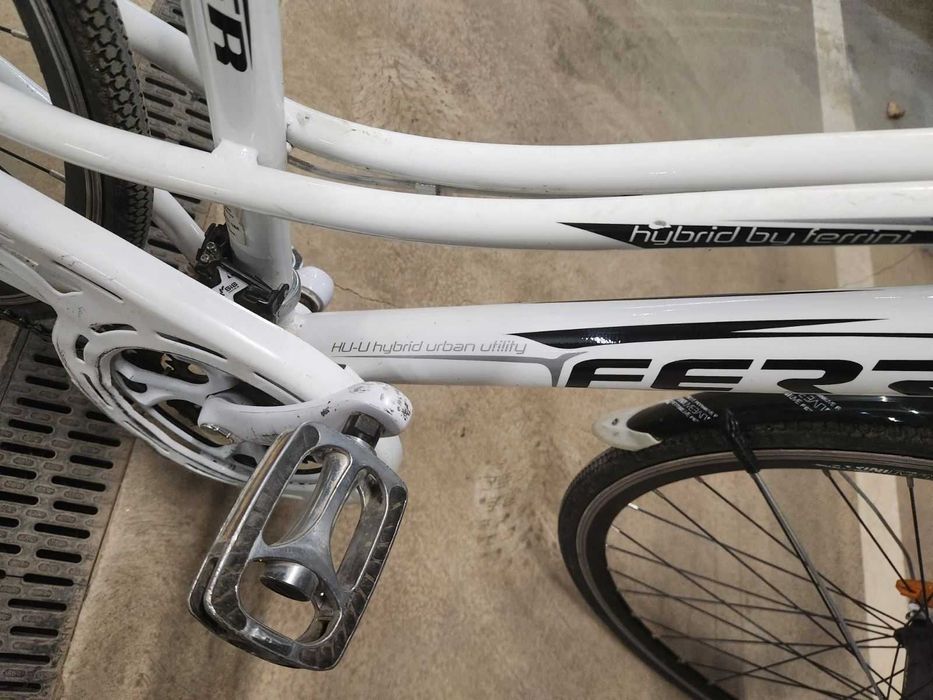 FERRINI Градски Дамски Велосипед Колело 28цола 21 скорости