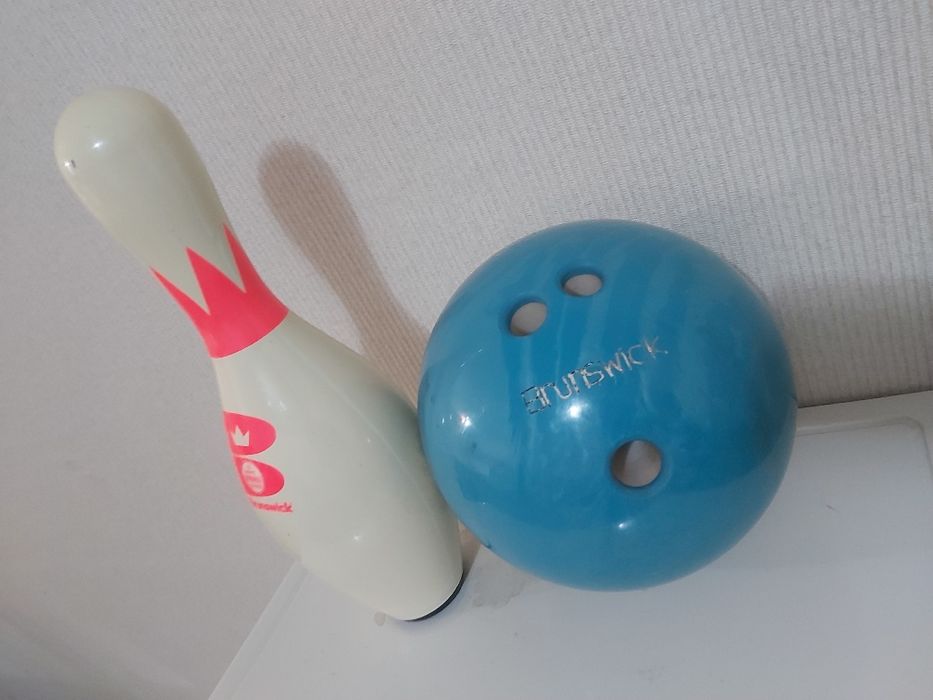 Продаётся шар боулинг и кегля