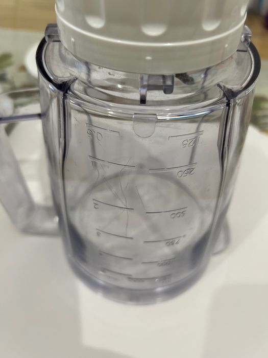 Blender Philips ProBlend 4 – 400W – Cană 1.25L – Utilizat foarte puțin