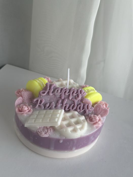 Ароматна свещ торта