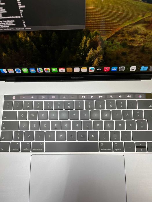 Продавам .APPLE MacBook Pro A 1990 Space Grey