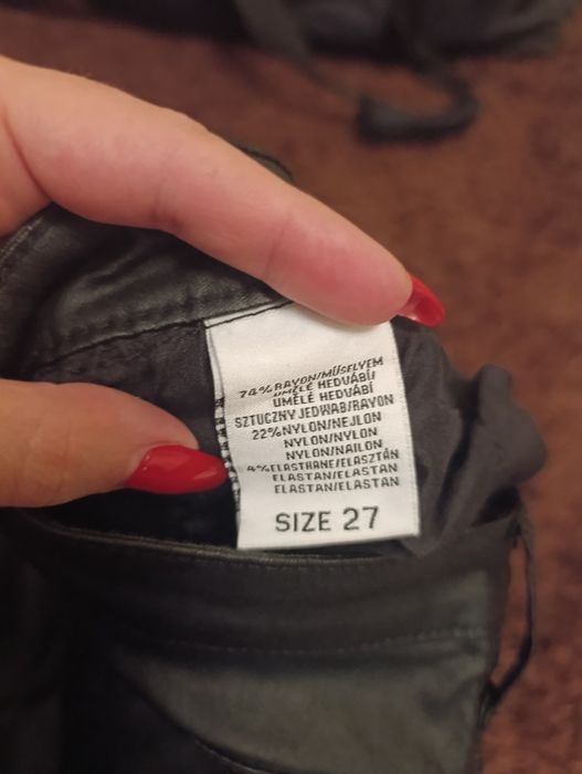 Дамски панталон по тялото