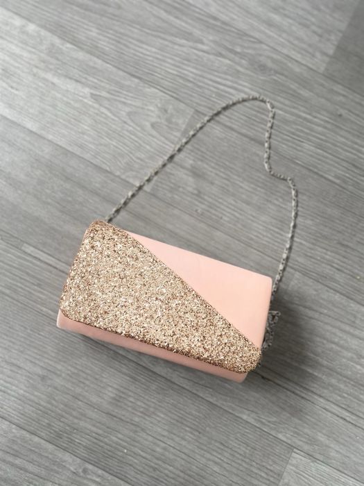 Кожени чанти,чанта за плаж,клъч чанти,летни шалове