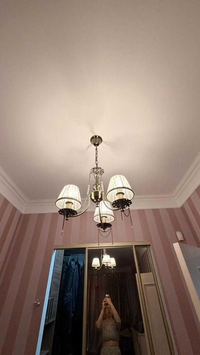 Люстра металлическая