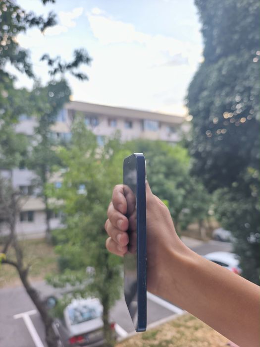 Iphone 12 simplu