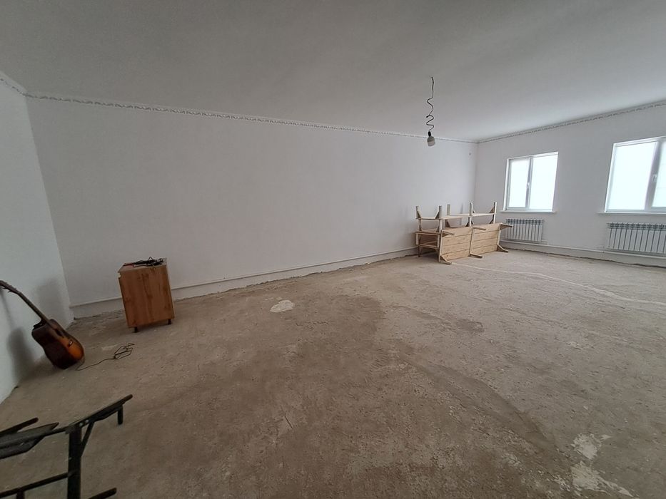 Жаңадан салынған үй сатылады