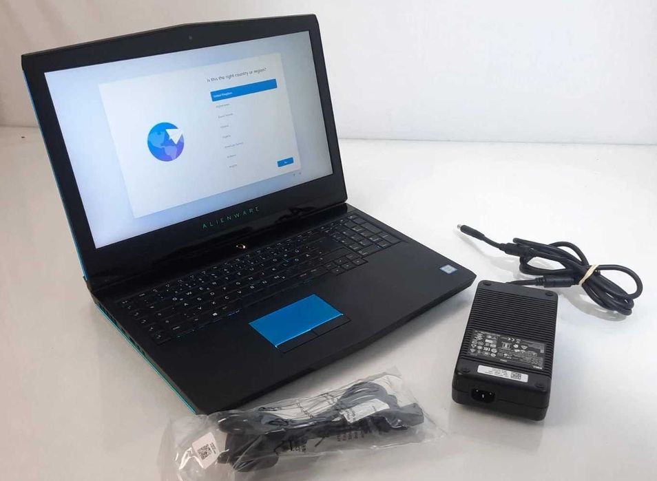 Alienware/Core i7-7820HK/GTX 1080 8GB 200W/16GB RAM/512G SSD/QHD 120hz